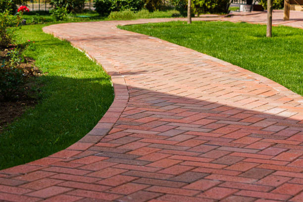 Best Driveway Paving Contractor  in South Hutchinson, KS